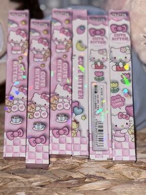 Hello Kitty Blind Box Click Pens -Bundle of 6 ✨